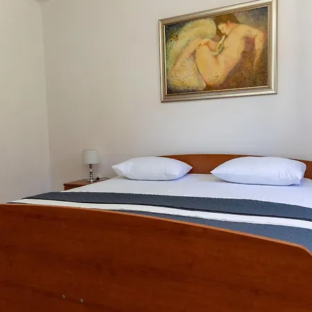 Apartment Dijana Prigradica