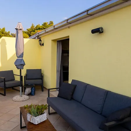 Apartment Dijana Prigradica