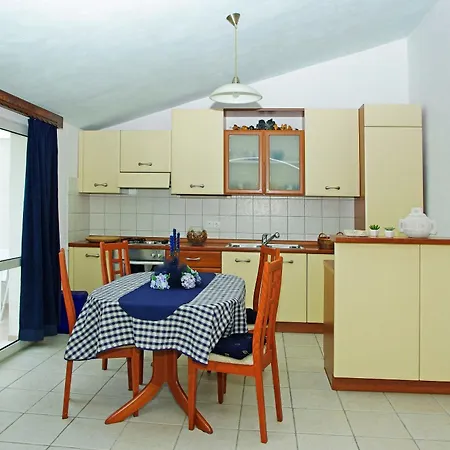 Dijana Apartment *